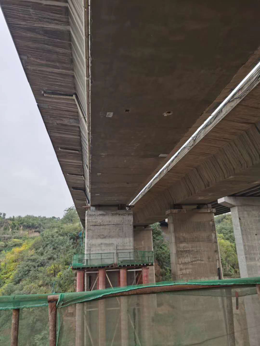 济宁桥梁加固前制定可行设计方案图并用对施工方法
